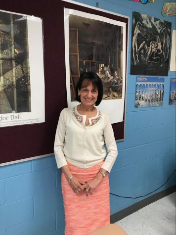 Mrs. Gallombardo, Spanish