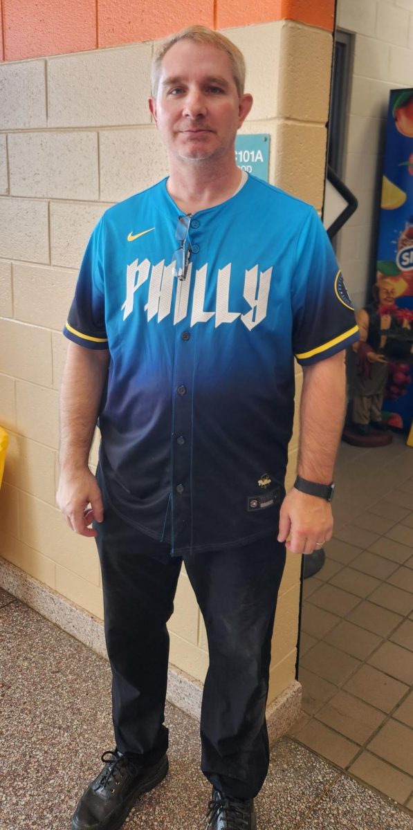 Mr. Robinson gets ready for Phillies Opening Day!
